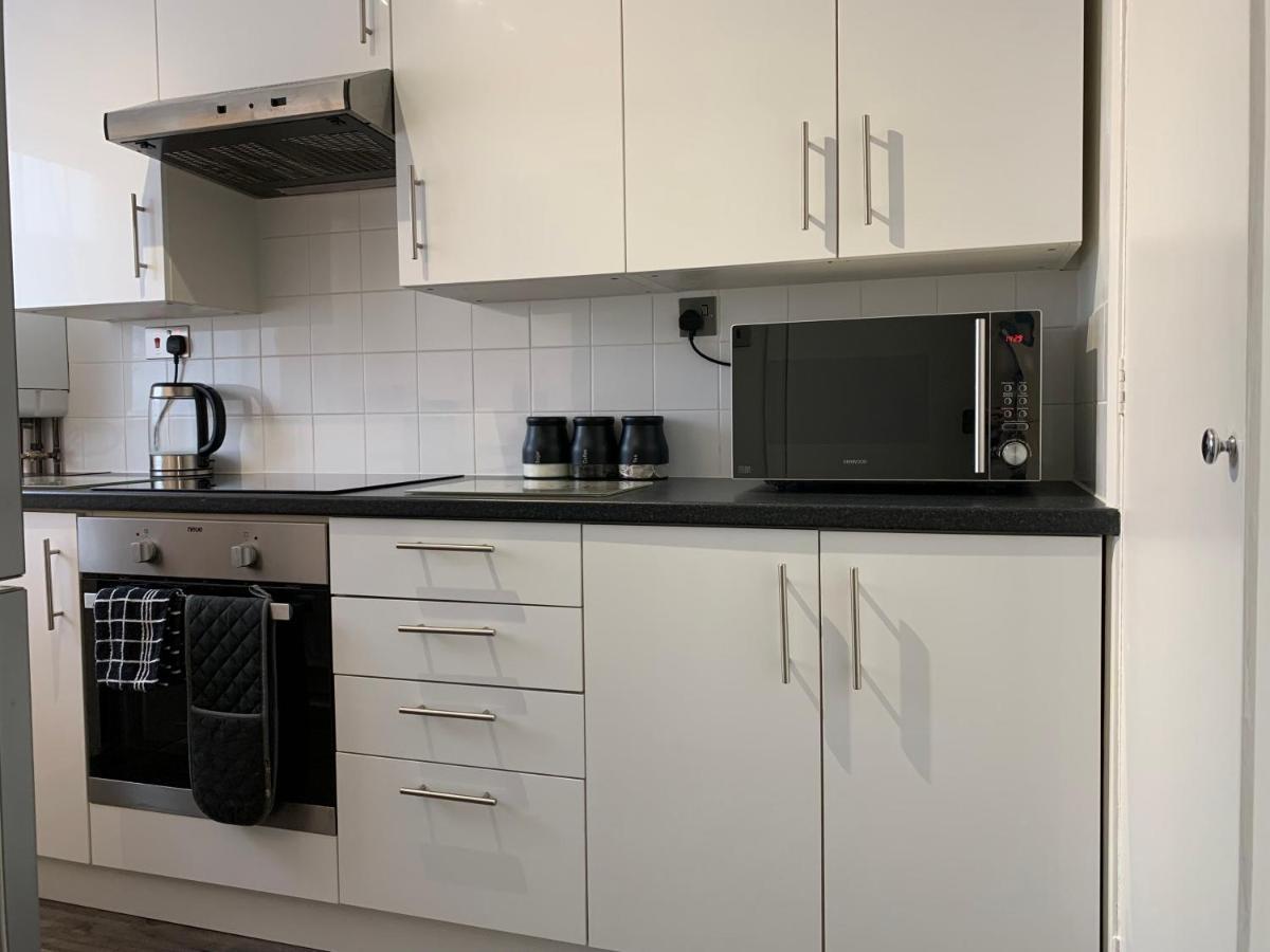 Modern Cosy Warm Home With Free Parking Chelmsford Exterior foto